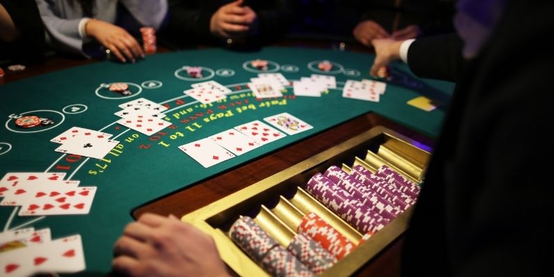 Đội ngũ nhân viên hỗ trợ game thủ 24/24